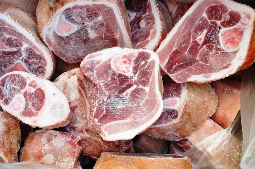 Что не так с мясом из «Светофора»? Почему оно такое дешевое и стоит ли его покупать?