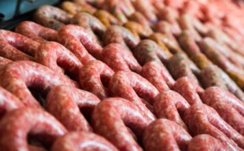 В Забайкалье запустили собственное производство колбасы с государственной поддержкой