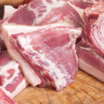 Свинина обогнала птицу: Калининградская область побила 10-летний рекорд по производству мяса