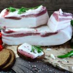 Продажи сала в России выросли почти на четверть