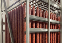 В России падают продажи колбасы