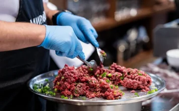 «Мираторг» и ресторан «Пикник» объединяют шефов для ужина в четыре руки