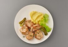 Мираторг запускает две новинки: Свинина с базиликом и орегано и Tender Pork в белом соусе с пряными травами