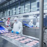 Клинский мясокомбинат увеличил продажи мясной нарезки на 30% в 2025 году благодаря модернизации производства